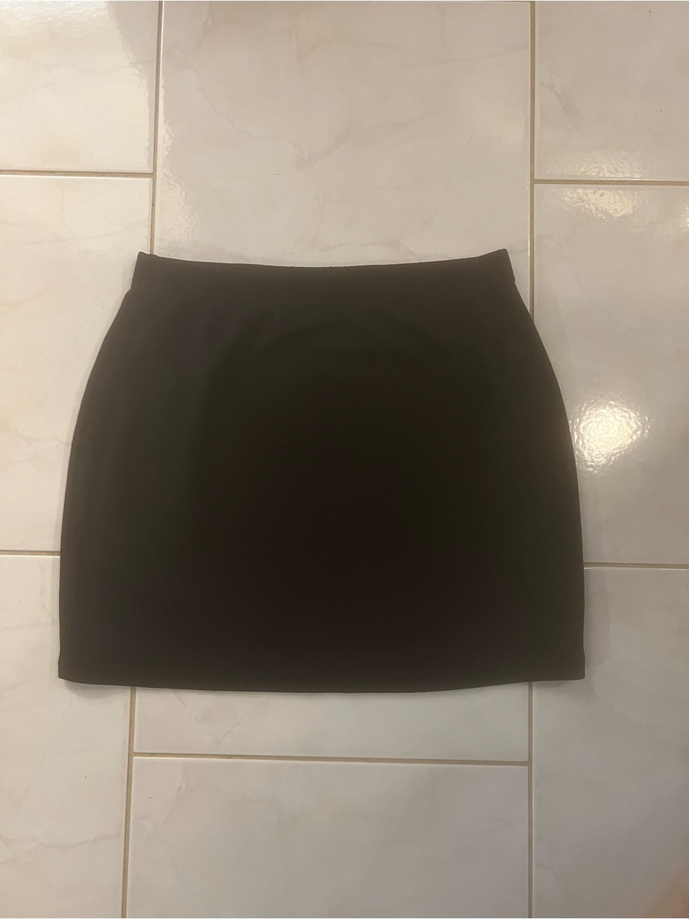SHEIN Women’s Black Classic Mini Skirt